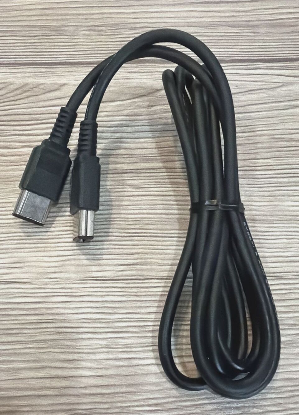 Official Nintendo Game Boy Link Cable (DMG-04) – OEM Multiplayer Connector